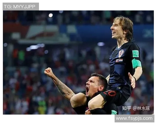 足球球星翻转庆祝动作解析：从创意突破到场上标志性风格的演变